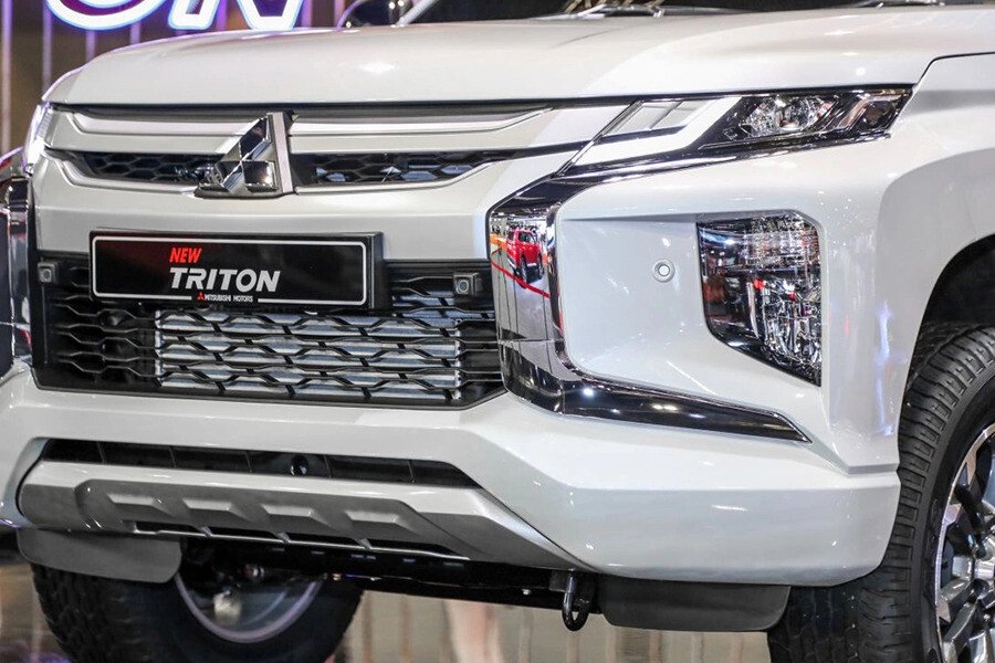 Mitsubishi Triton 4x2 AT Mivec - Hình 4 Mitsubishi Triton 4x2 AT Mivec - Hình 4